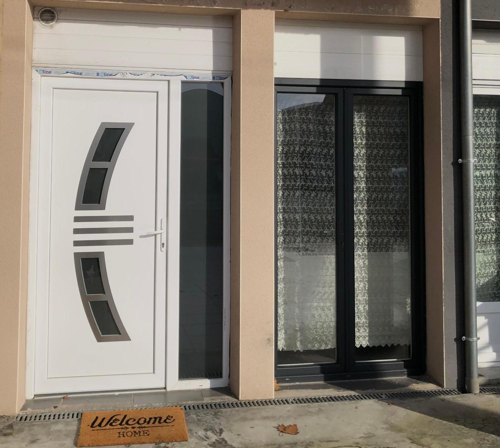 Maison Entiere Proche Circuit Des 24 Heures Le Mans Extérieur photo